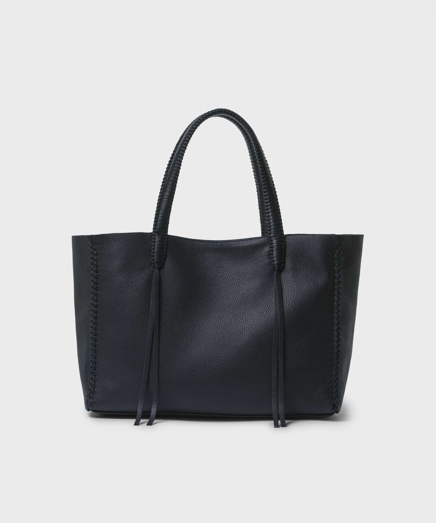 GV Leather Design - Mini Tote Bag negra ✨ ¿A quién más le gustan las  carteras negras? Las carteras negras siempre nos puede sacar de un apuro,  la podemos ocupar todos los