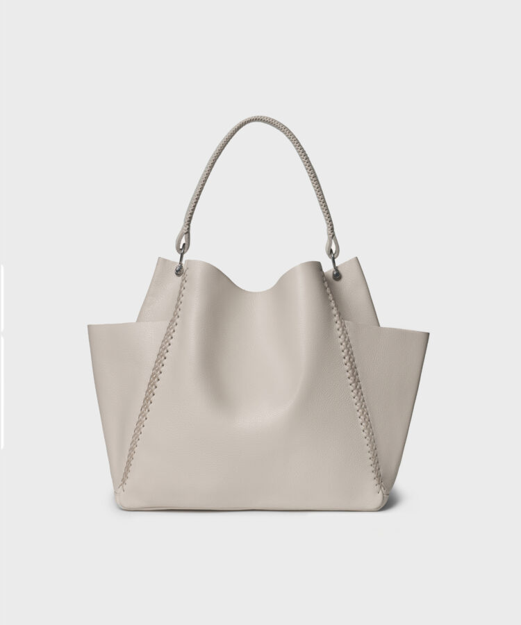 Shoulder Bag in Off-White Grained 
