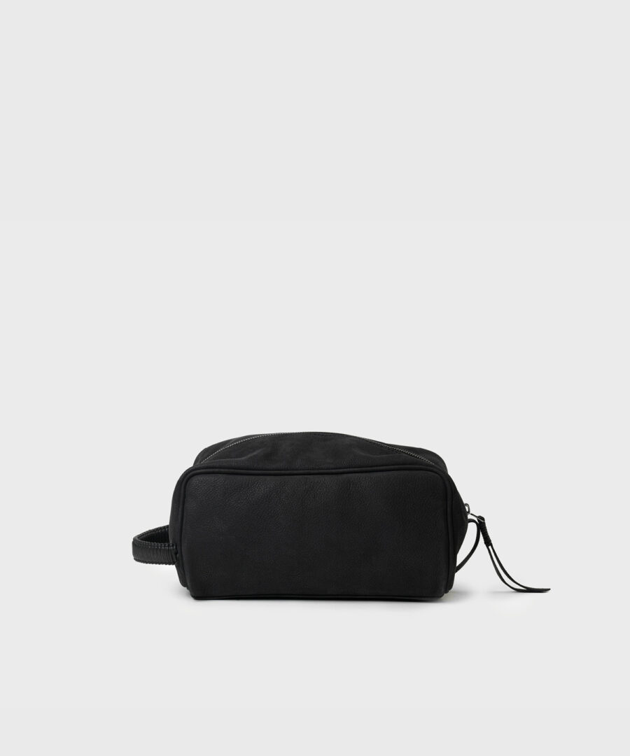 Wash Bag in Black Grained Leather