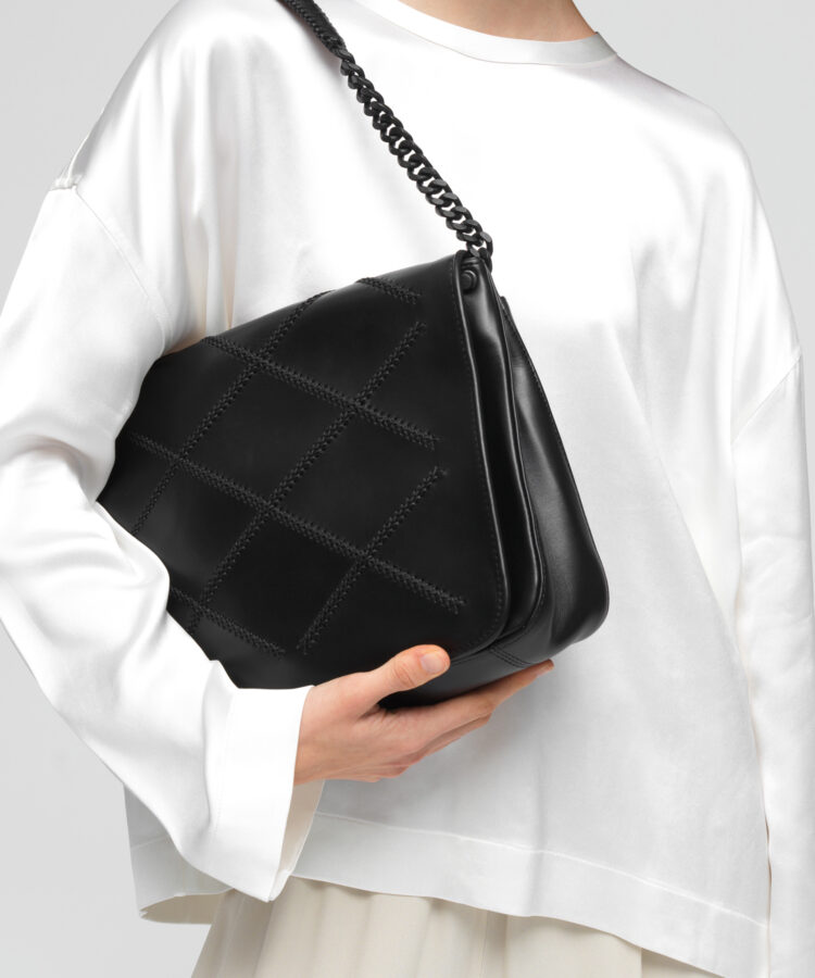 Flap Bag in Black Smooth Leather