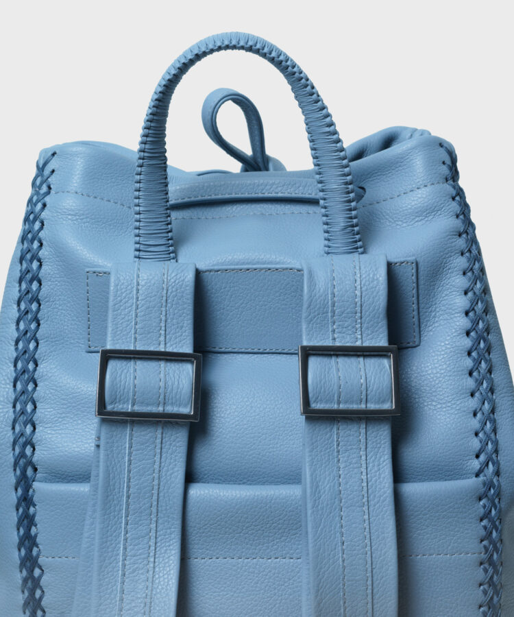 Backpack in Sky Grained Leather