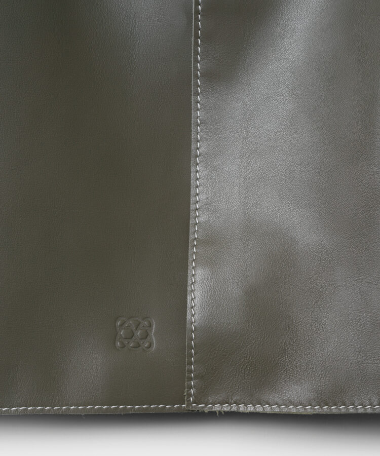 Gilet in Khaki Leather