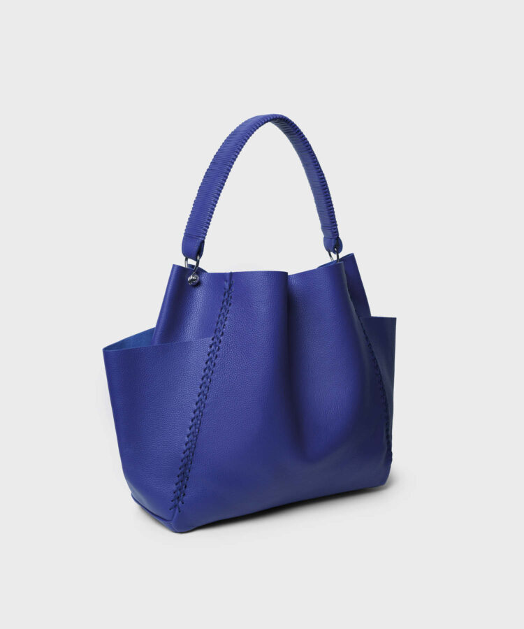 Shoulder Bag in Violet Grained Leather
