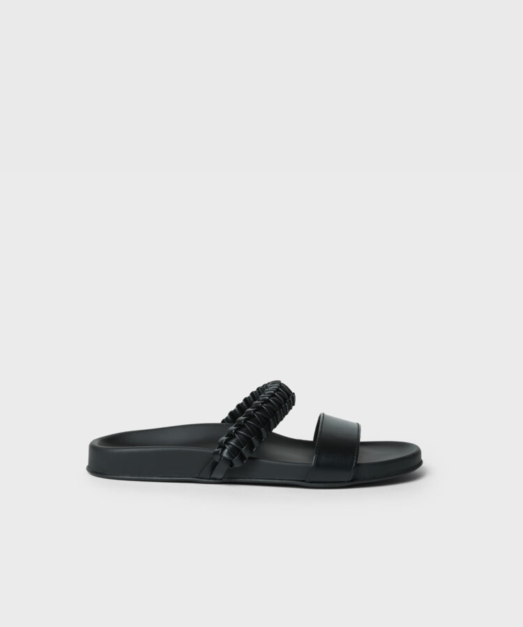 Macrame Leo Slides in Black Leather