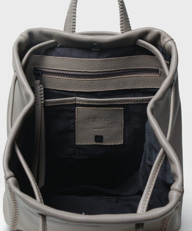 Backpack in Sand Grained Leather