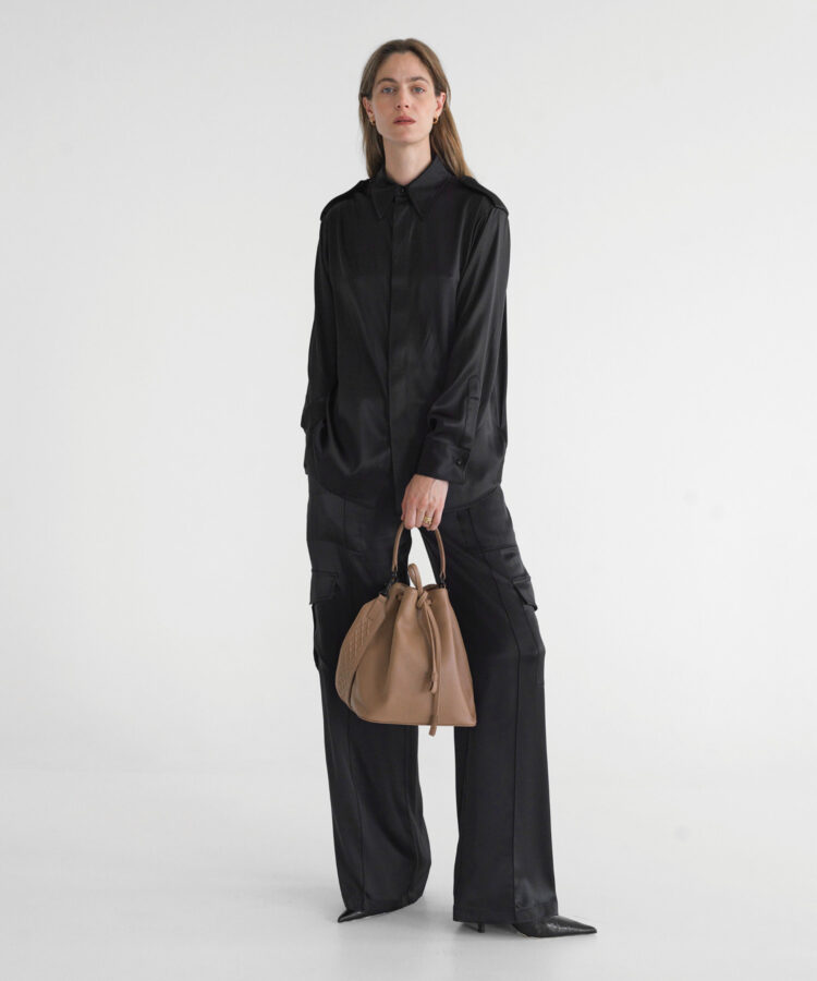 Bucket Bag in Camel Grained Leather