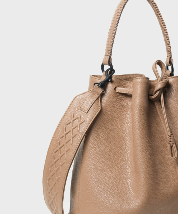Bucket Bag in Camel Grained Leather