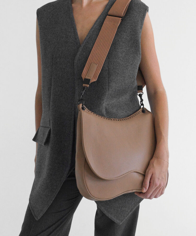 Saddle Bag in Camel Grained Leather