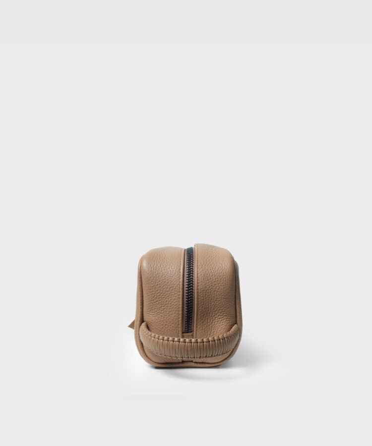 Mini Wash Bag in Camel Grained Leather