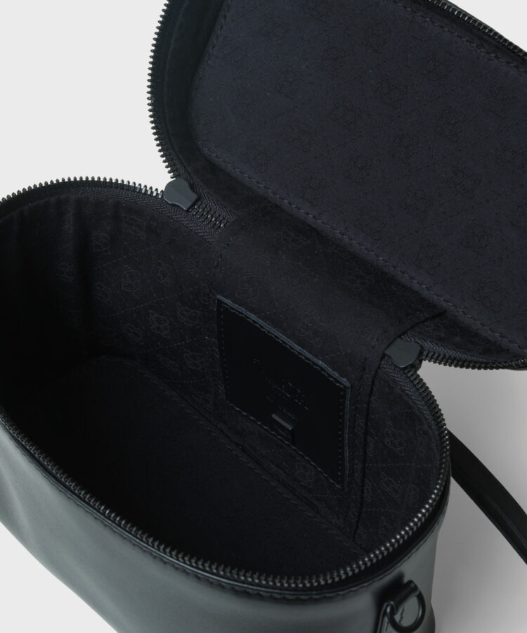 Venus Bag in Black Smooth Leather