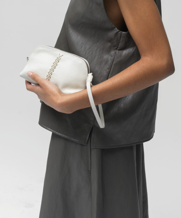 Vanity Case in Ivory Grained Leather