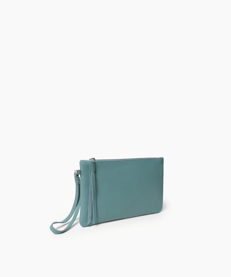 Slim Pochette in Sky Grained Leather