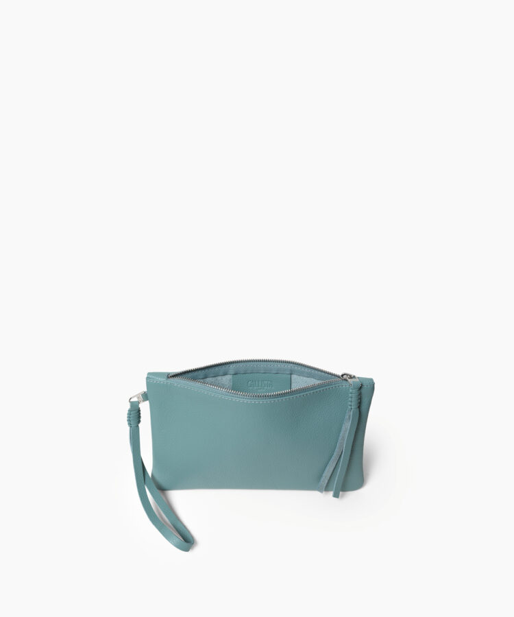 Slim Pochette in Sky Grained Leather