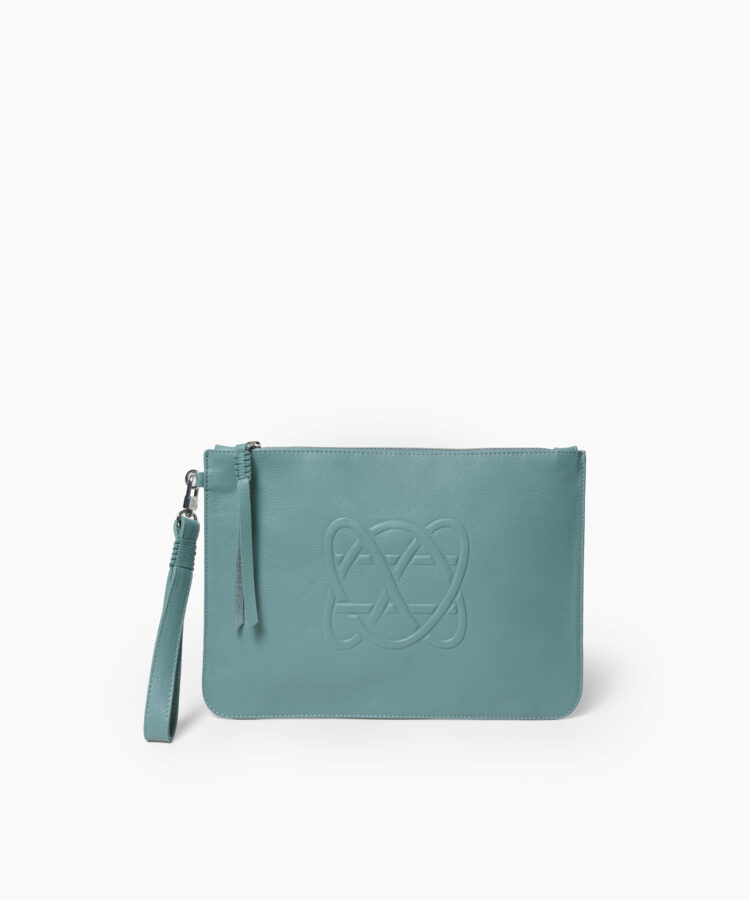 CC Pochette in Sky Grained Leather