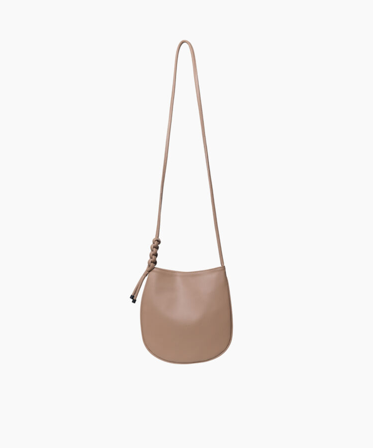 Flat Messenger in Mocca Smooth Leather
