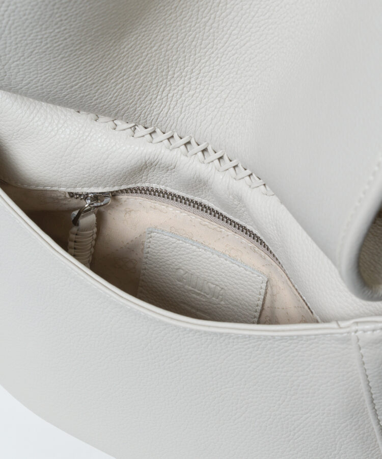 Medium Saddle Bag in Ivory Grained Leather