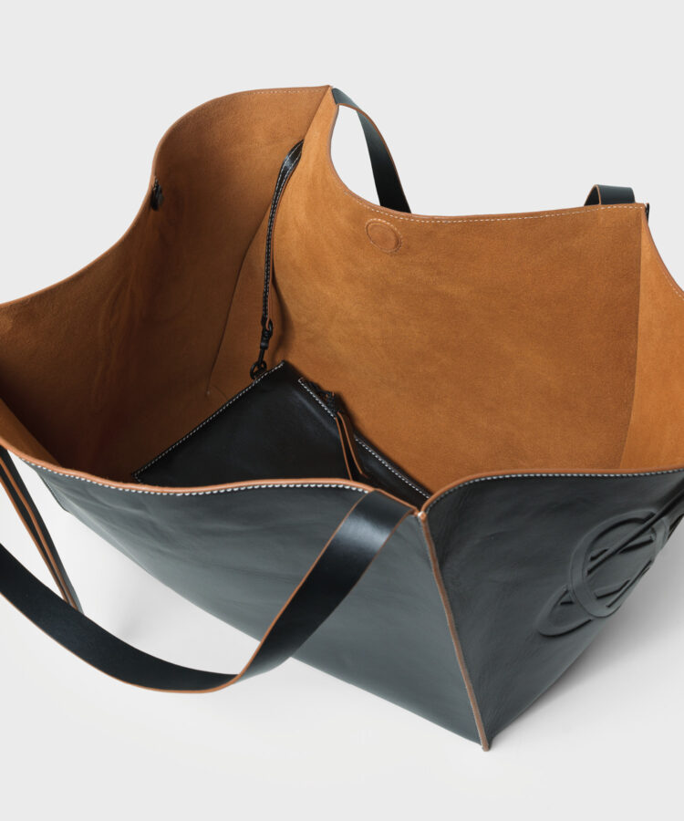 Rhea Tote in Black Smooth Leather