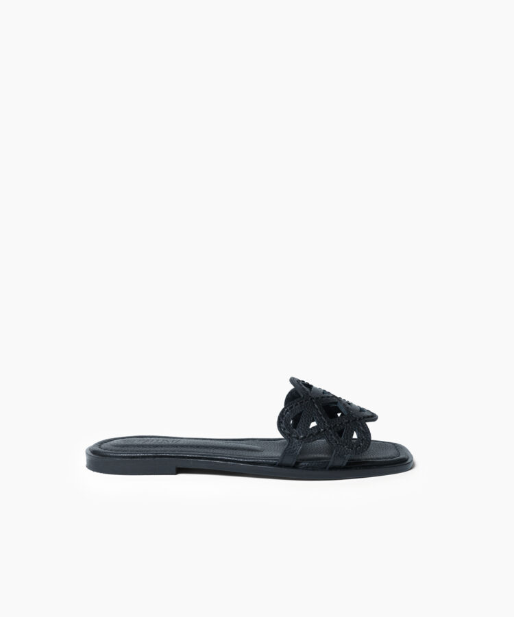 Hera Sandals in Black Grained Leather