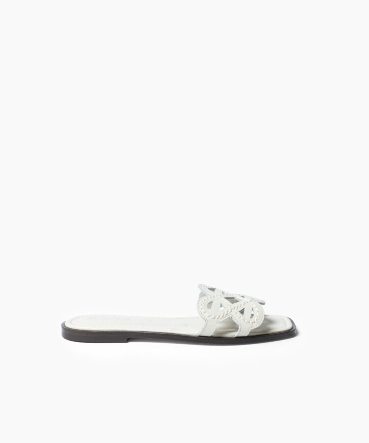 Hera Sandals in Ivory Grained Leather