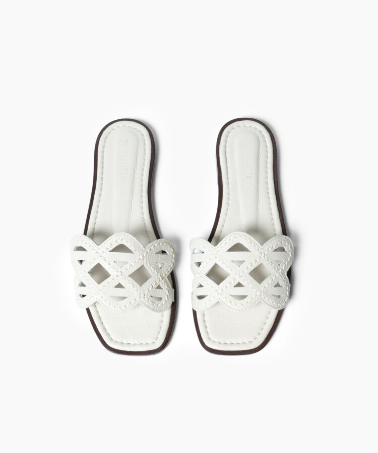 Hera Sandals in Ivory Grained Leather