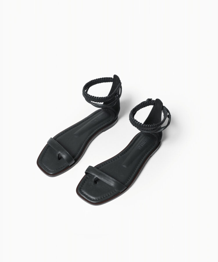 Thea Sandals in Black Smooth Leather