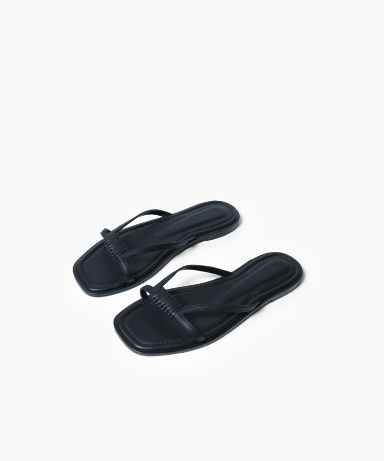 Alea Sandals in Black Smooth Leather