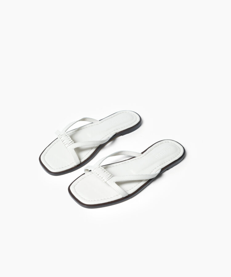 Alea Sandals in White Smooth Leather