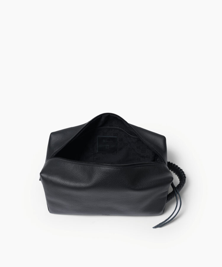Large Washbag in Black Grained Leather